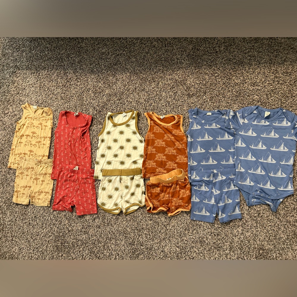 Kate Quinn baby boys summer outfits sets size 18-24 months